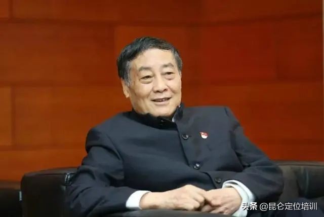 摆摊成首富,摆摊首富