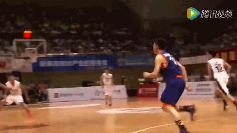 广东省联赛单场砍75分视频,广东第一高中生扣篮