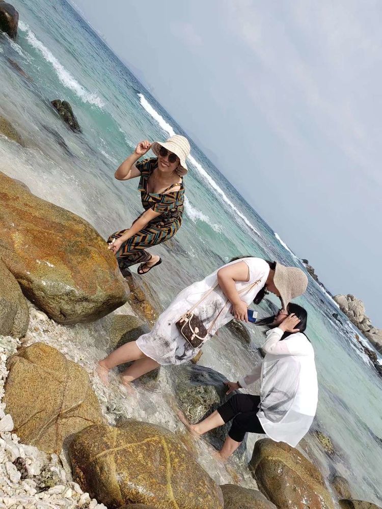 三亚冲浪旅行攻略,去三亚旅游看海