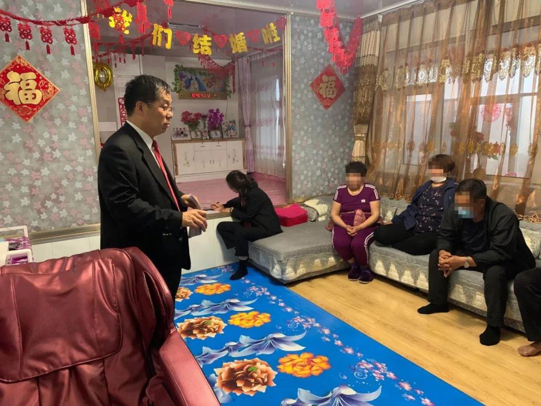 居民小区失火警民合力化解危机,一场火灾引邻居纠纷