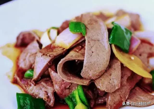 剁椒孔雀鱼的做法,剁椒孔雀开屏清蒸鱼