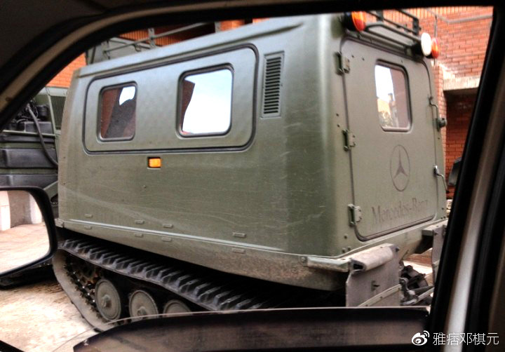 铰接式履带全地形车,中国最新款蟒式履带军用全地形车