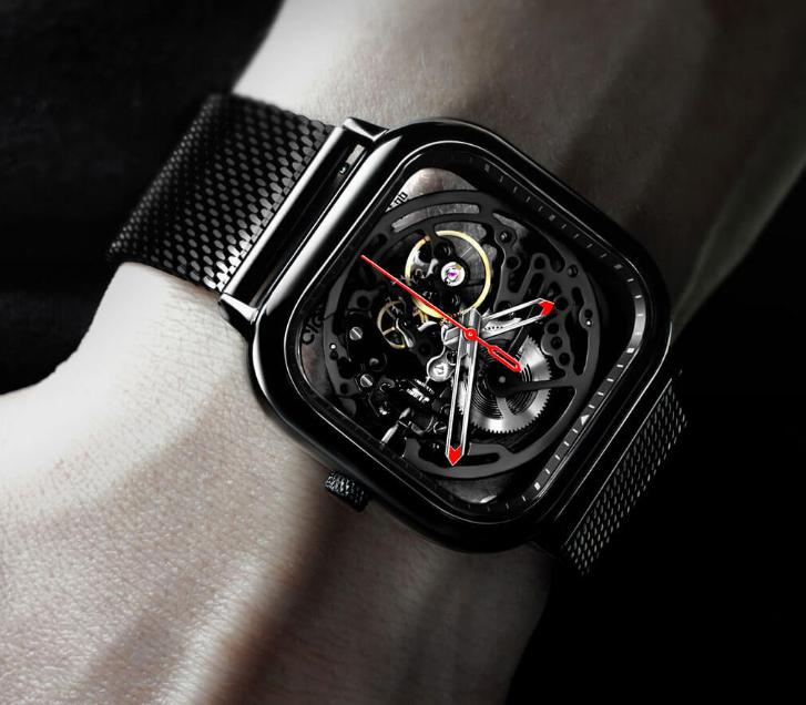 德国红点奖+小米有品定制，玺佳全镂空机械表899元打造性价比首选