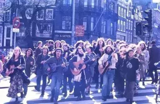 逼迫少女当*奴性**、性侵儿媳、害死亲儿子!他说这是“神的旨意”