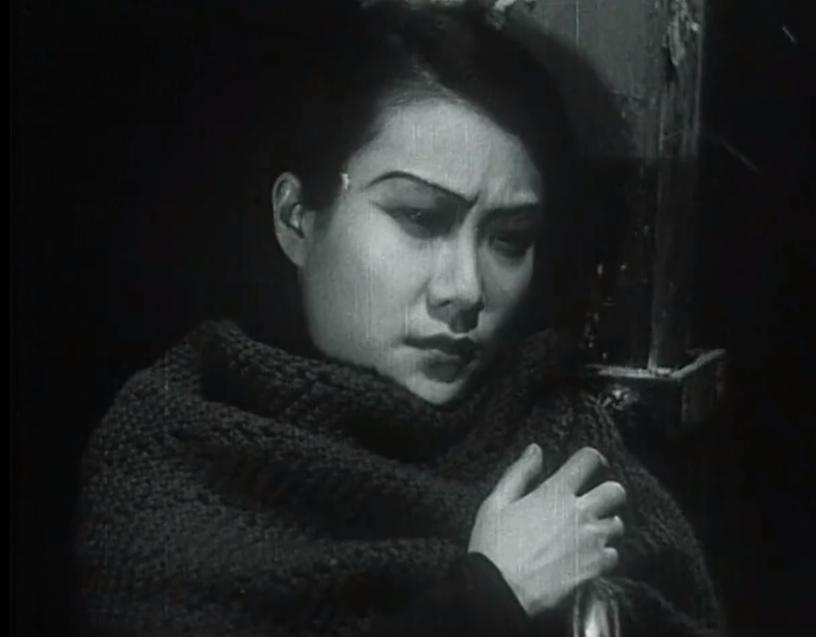 马路天使周璇赵丹变戏法,马路天使赵丹周璇