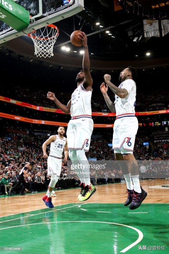 圣诞大战球鞋上脚,2010圣诞大战科比上脚球鞋