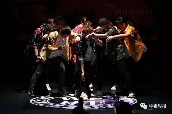 动感十足的街舞视频,动感街舞节奏感强