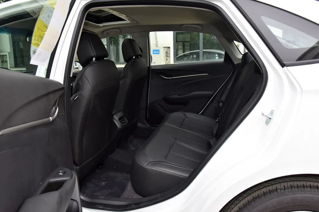 朗逸轩逸英朗到底哪个更值得购买,轩逸朗逸英朗卡罗拉宝来思域比较