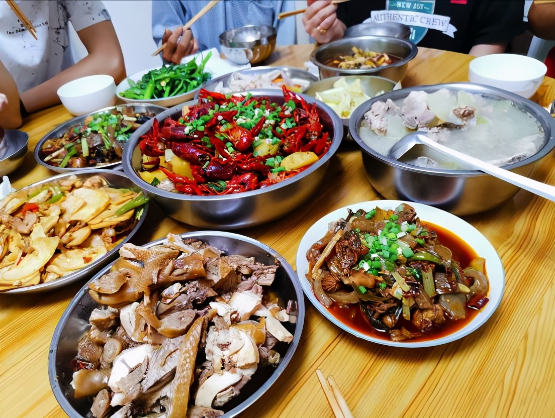 综合油耗6.4我家1W公里英朗越开越经济