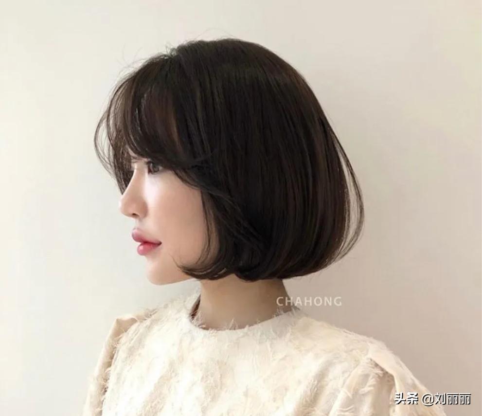 高层次修颜发型,2020修颜减龄卷发发型