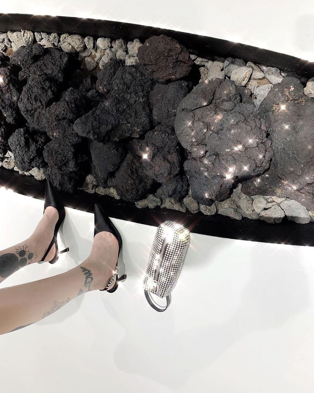 亚历山大王高跟鞋穿搭,亚历山大高跟鞋2023新款