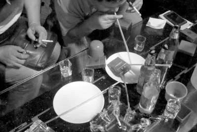 “*粉K**”：由“药”到“毒”的变奏史