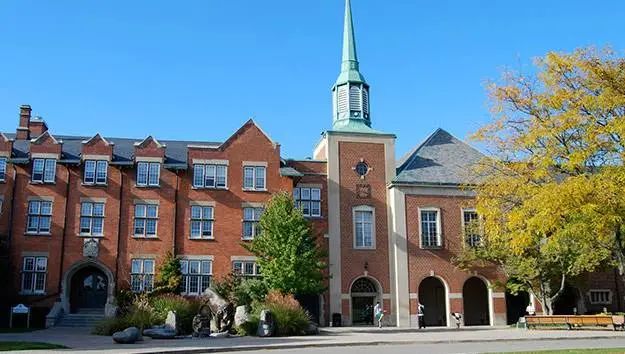 疫情下仍适合去英国留学吗,疫情下还选择出国留学吗