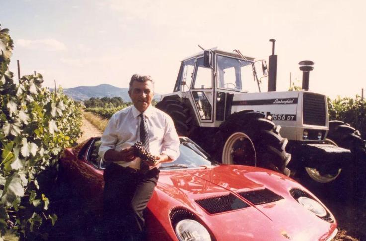 法拉利创始人与农民,法拉利的一生劲敌