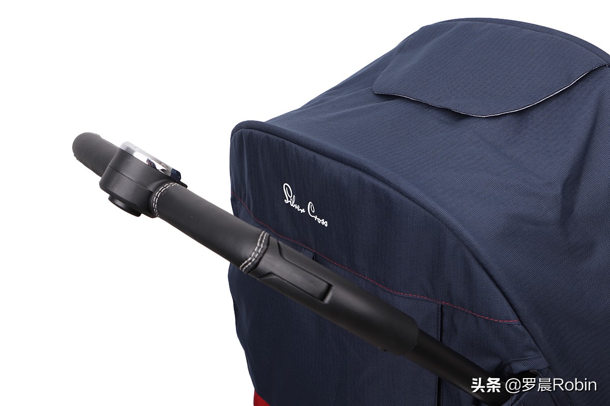 为宝宝挑选一款最合适的婴儿车,哪款轻便婴儿车比较好用