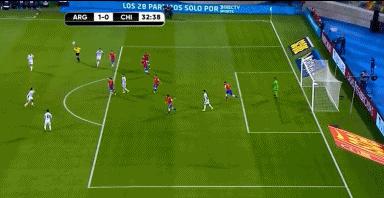 世预赛阿根廷vs乌拉圭梅西破门,阿根廷世预赛3连胜梅西角球中柱
