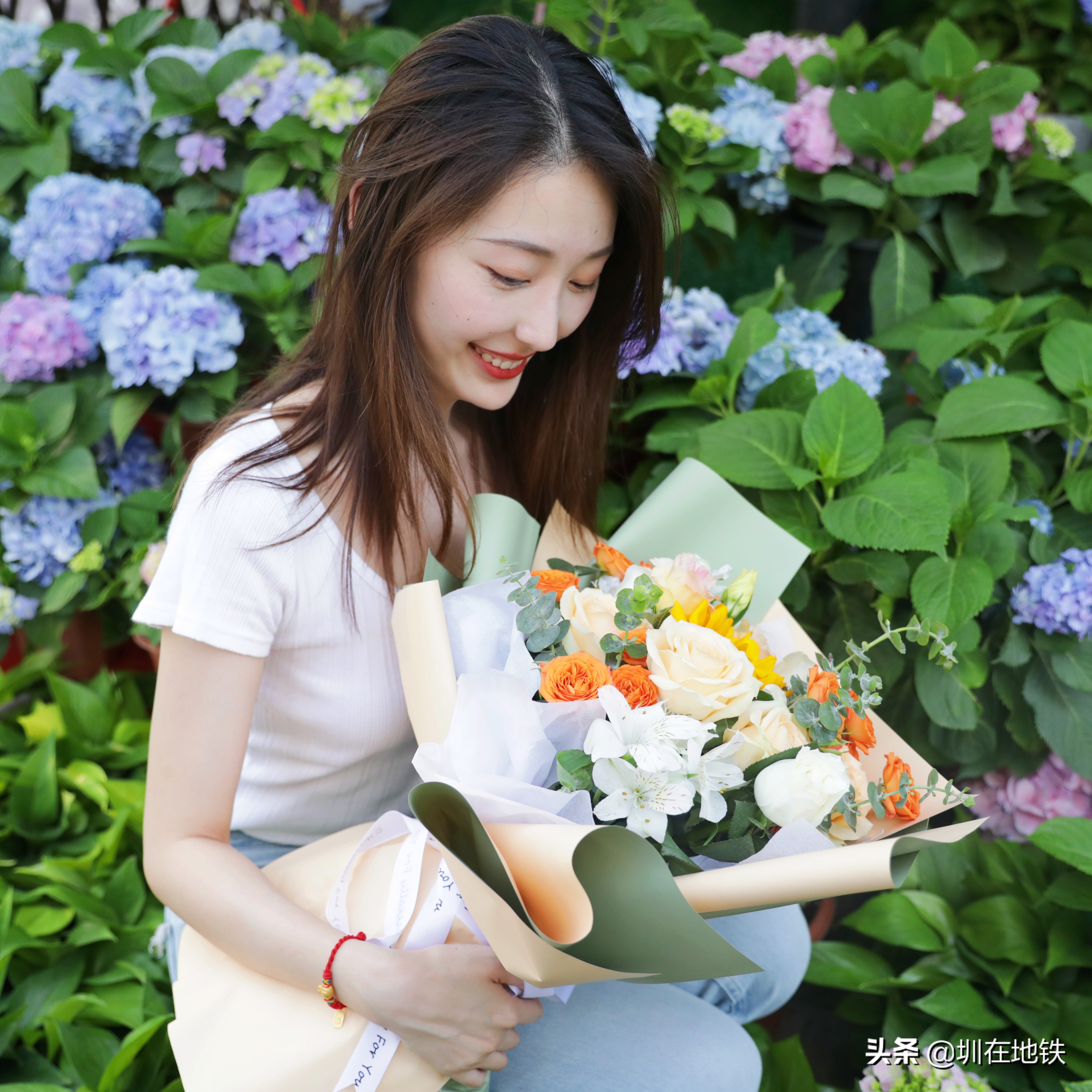 乘坐地铁到滘口花卉市场,从地铁到花卉市场