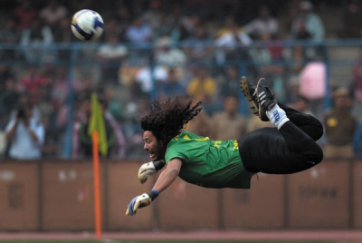 最强的足球运动员是谁,个性十足的运动员