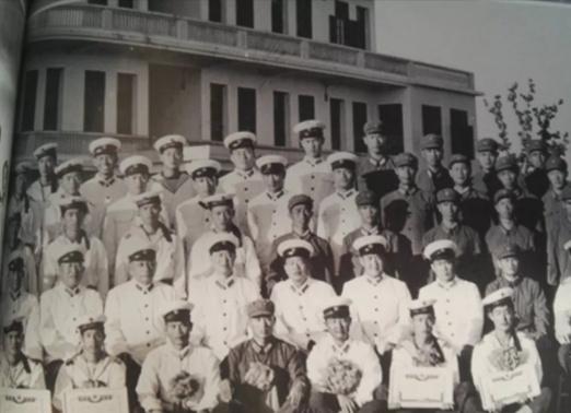 陈伟文战斗英雄,陈伟文将军访谈录