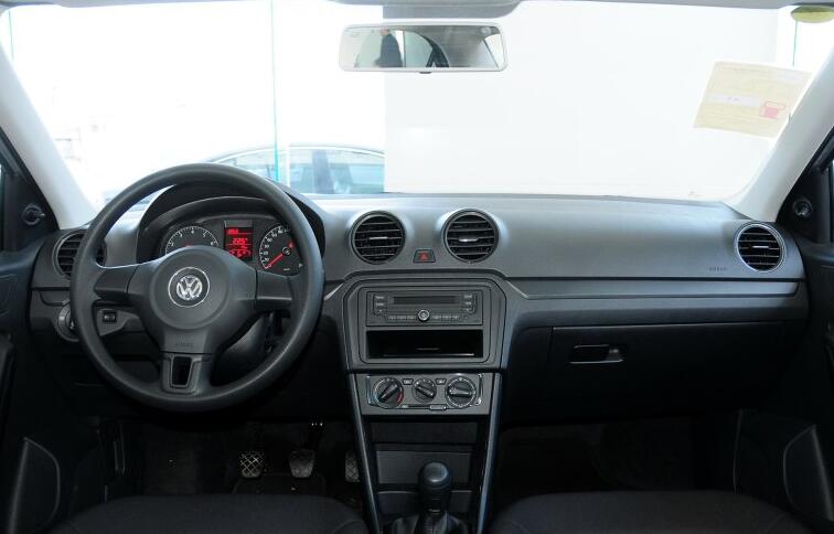 13年选家用车是13年6万公里的捷达还是同年8万公里的景程