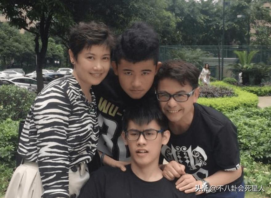 香港明星在三线城市捞金,香港内地捞金