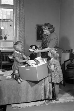 没省钱省心，因为不知道芬兰70年来沿袭优良传统的纸箱养孩子