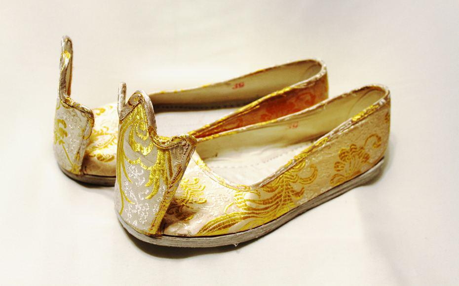 想要穿越,想要穿越的话必须得穿越到宋朝