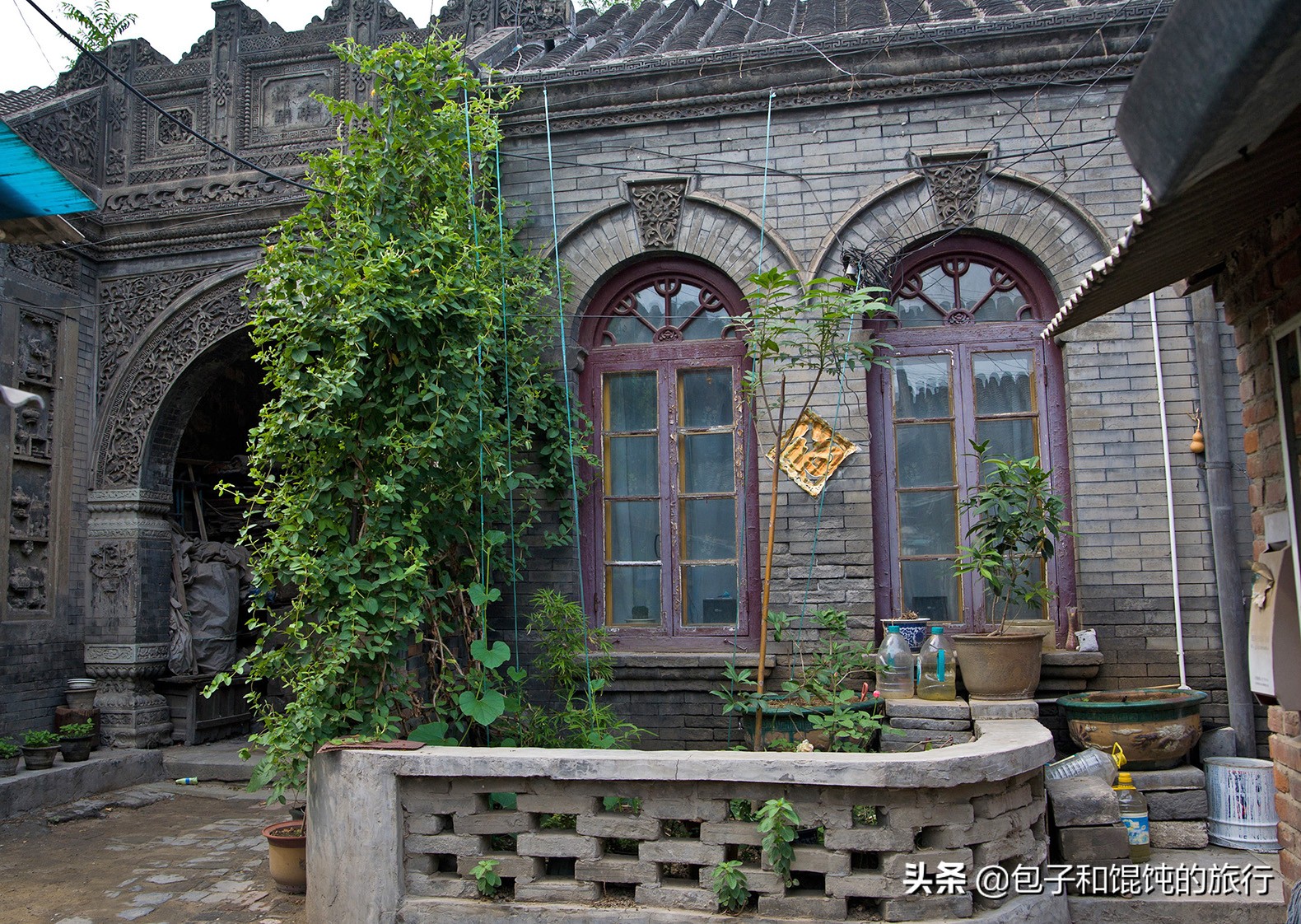 闅愯棌鍦ㄨ儭鍚岄噷鐨勫洓鍚堥櫌,闅愯棌鍦ㄥ洓鍚堥櫌閲岀殑绮鹃洉鎷遍棬