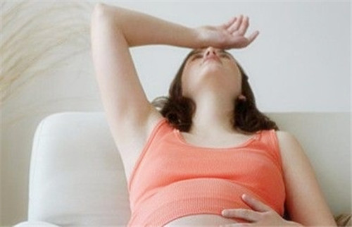 有没有孕妈快35周了胎动频繁,孕妈孕37周胎动频繁有力正常吗