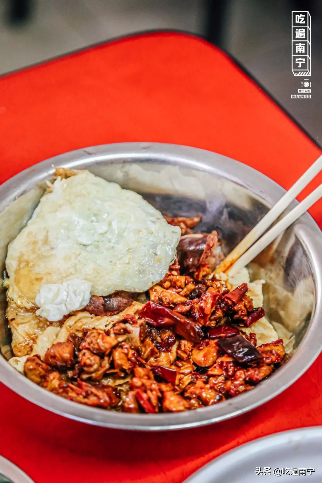 桂林本地人爱吃的桂林米粉,一碗桂林米粉吃出了我儿时味道