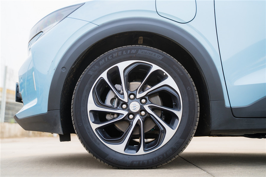 表显续航不缩水，每公里不到5分钱，微蓝7长测半年后有何发现？