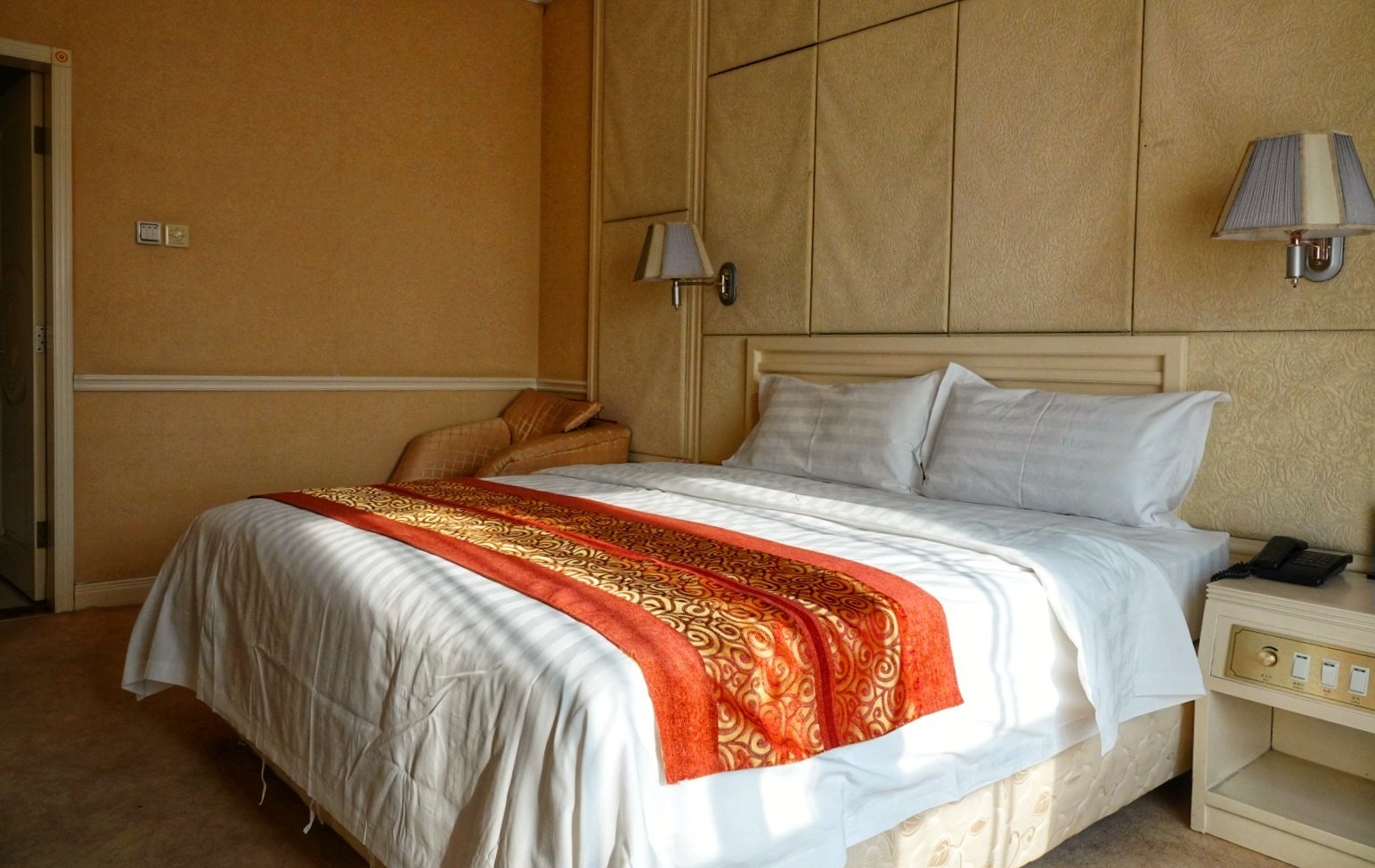 北京昌平温泉推荐,北京昌平温泉花园