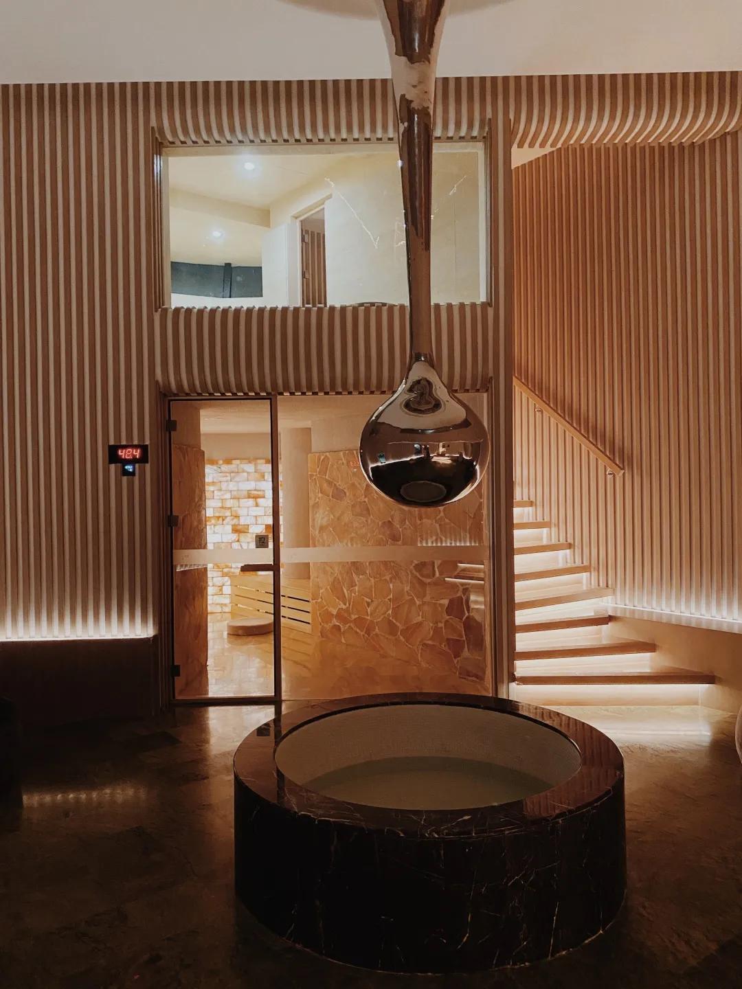 又搓澡去了，看看最贵澡堂的亲弟弟长啥样