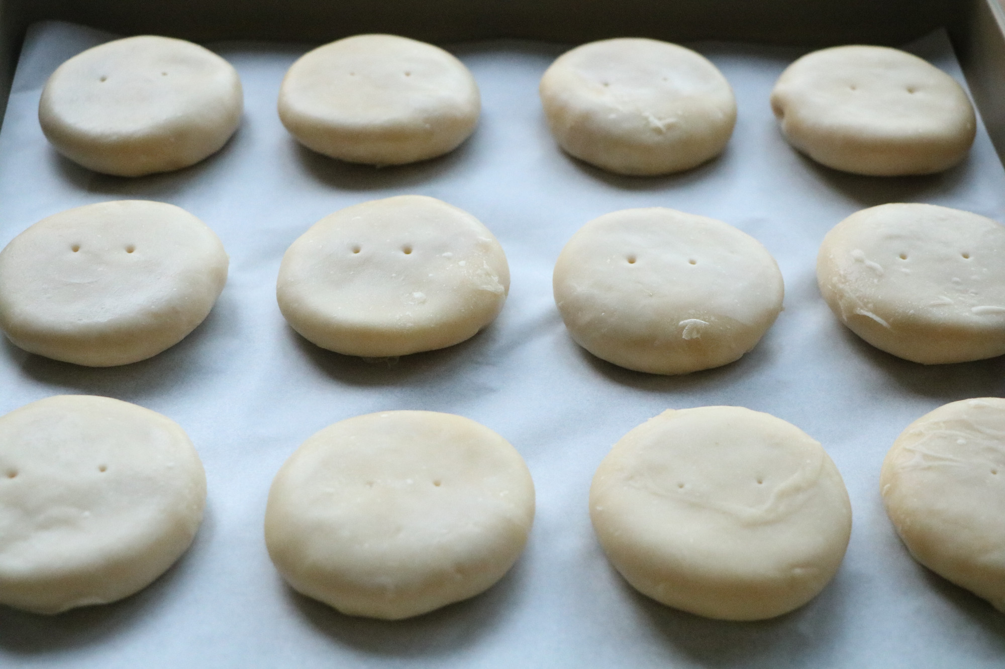 绿豆饼怎么做又软又好吃视频,老北京绿豆饼外皮太酥了