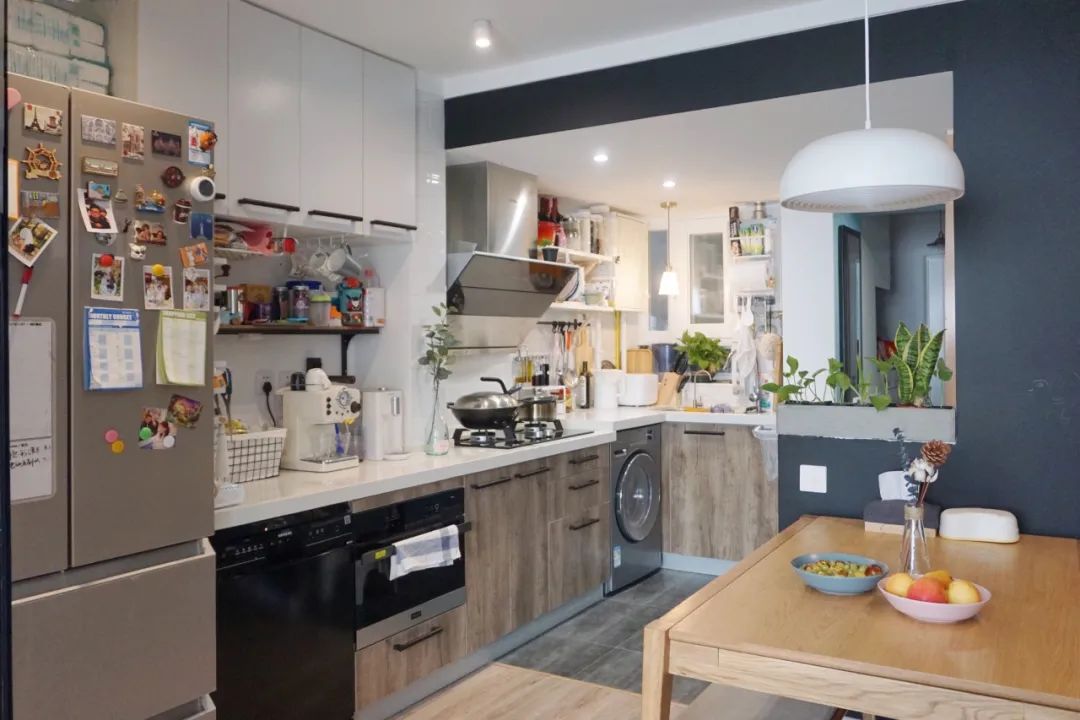 44㎡住三代人，采光差、厨房小都被解决，她家的空间榨干术太绝