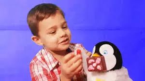 纠正孩子吃饭小妙招,三岁小孩教你玩玩具