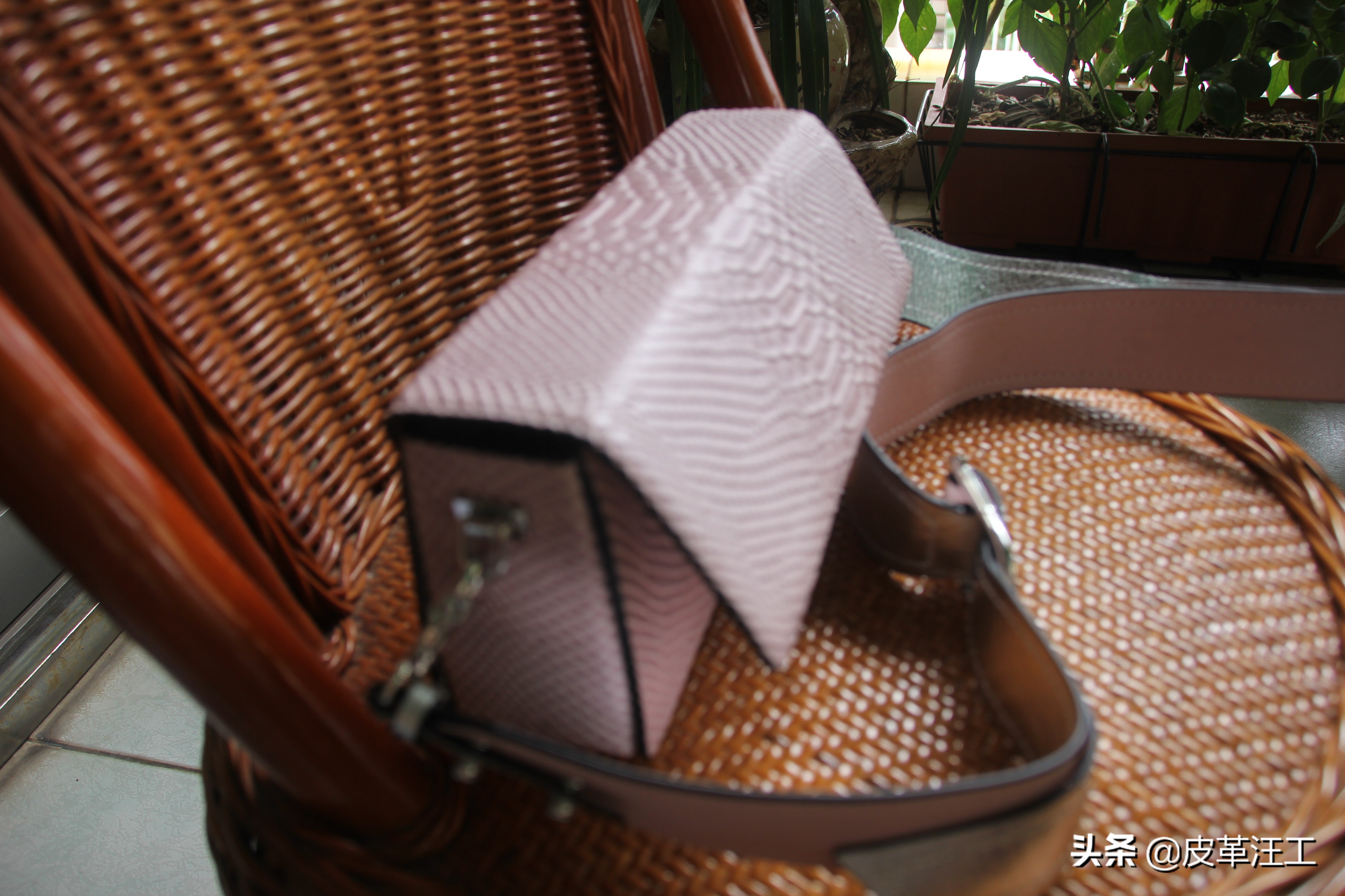 秋冬新款头层牛皮真皮女包图片,真皮女包100%牛皮法式复古风