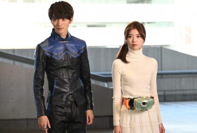 假面骑士剑锋形态普通话版,假面骑士剑锋花音