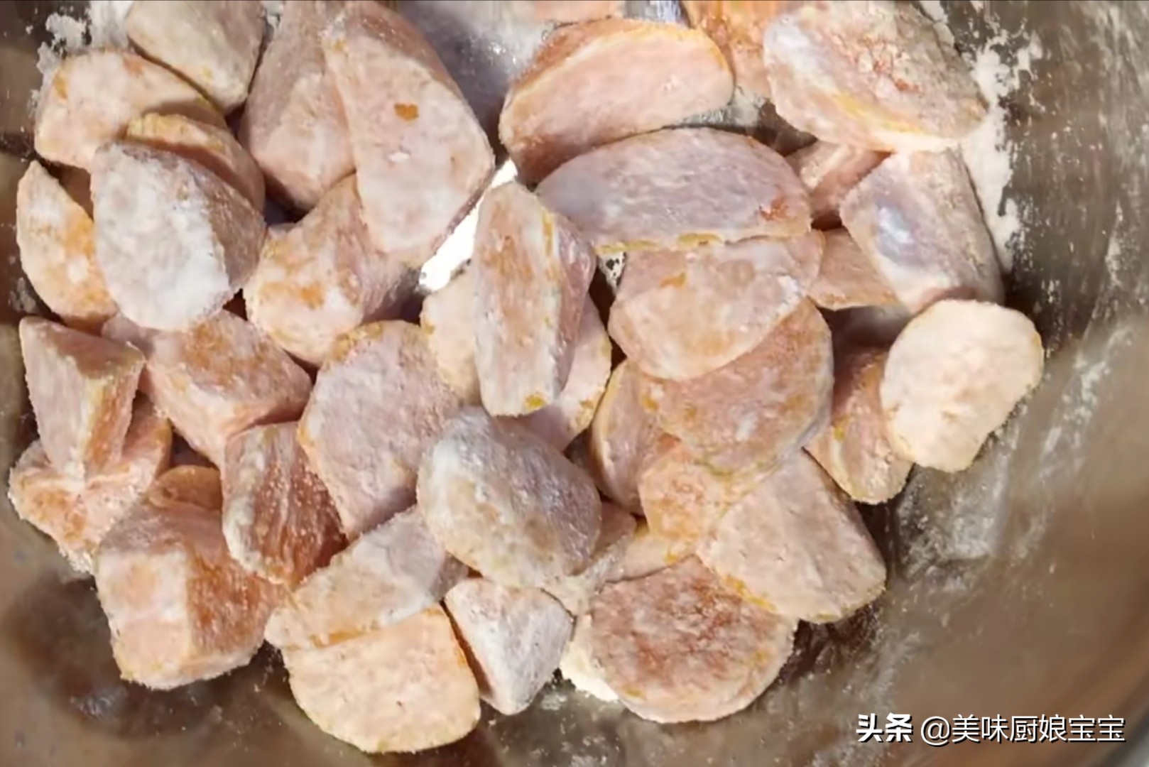 熬糖的时候加什么水,拔丝地瓜熬糖最正确的方法