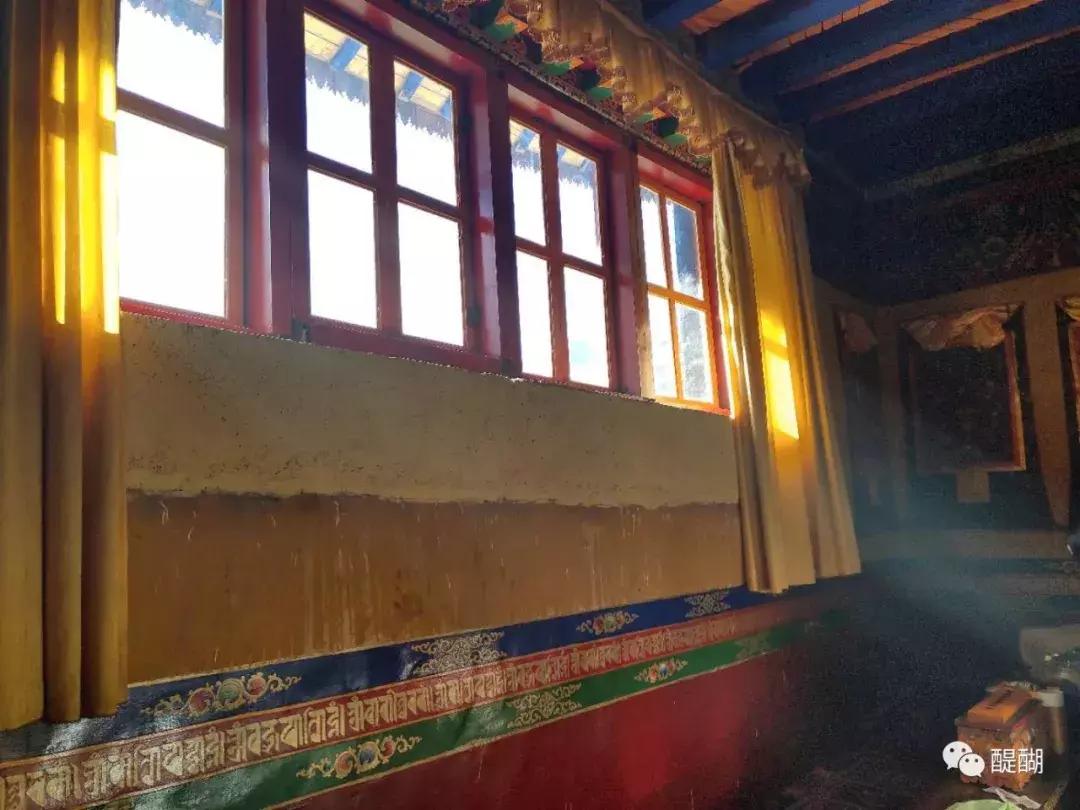 西藏红墙寺庙,西藏寺庙