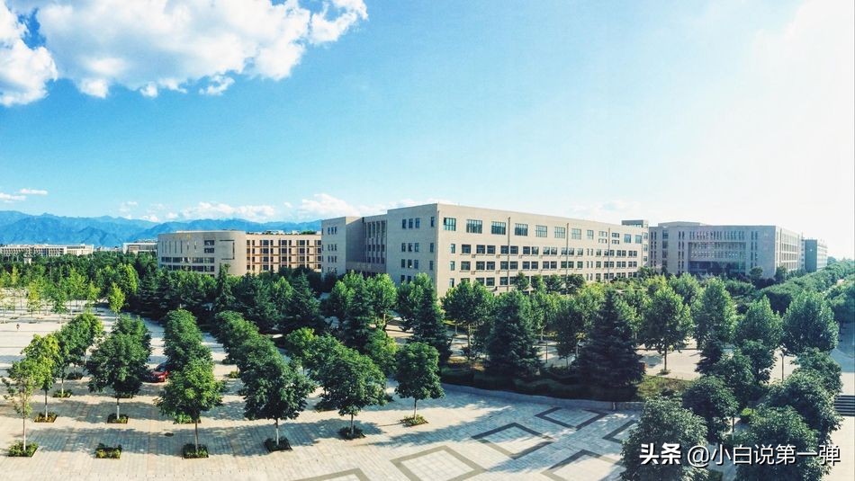 民办大学vs公立大学，民办毫无优势？如果是你，会怎么选？