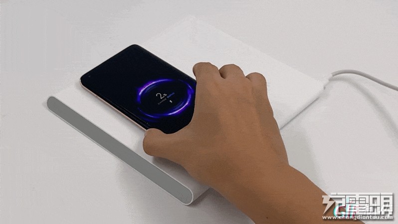 小米20w智能无线追踪式充电器缺点,小米智能追踪式无线充20w拆解