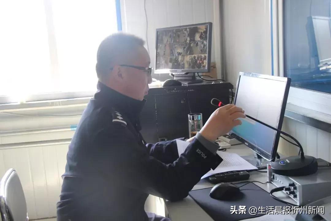 保德交警进村宣传交通安全知识,平陆大队文明交通宣传进驾校