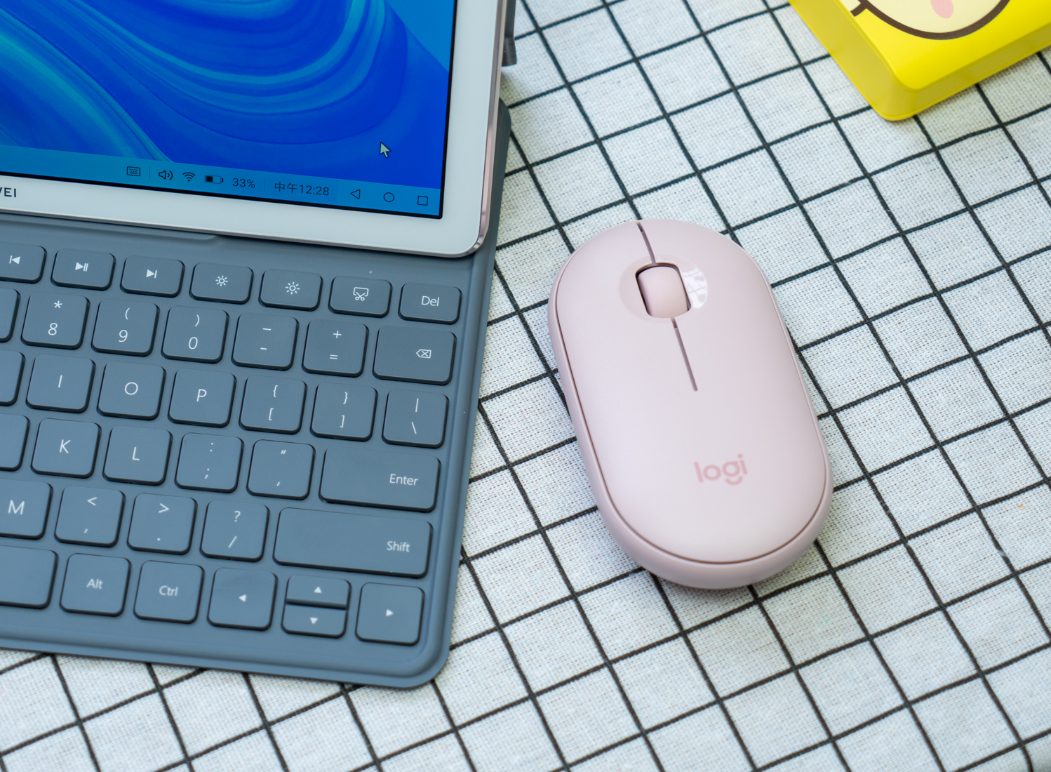 cherry鼠标和罗技鹅卵石,罗技鼠标m221与鹅卵石