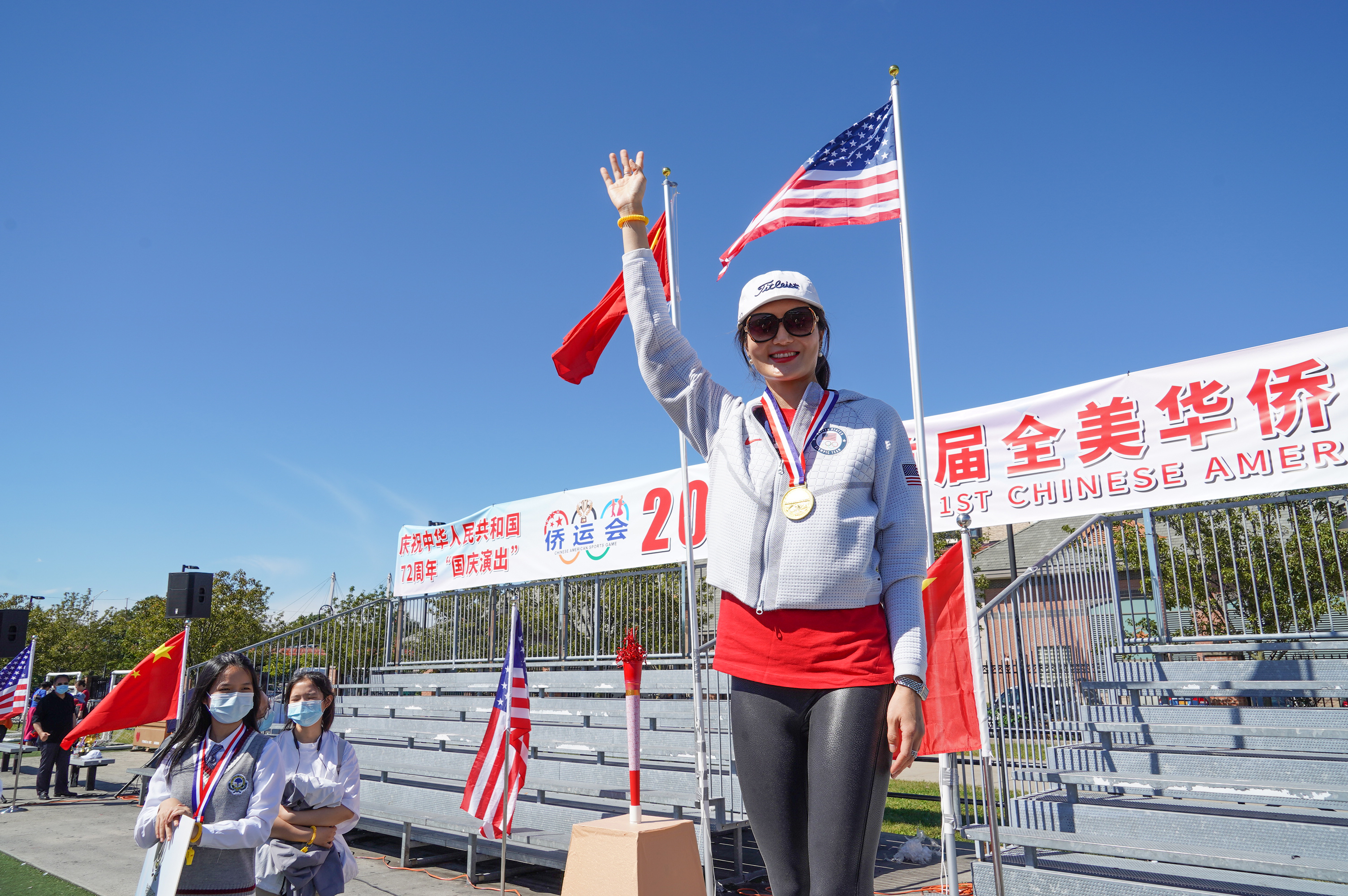 庆国庆70周年主题活动,庆国庆文艺汇演中国红