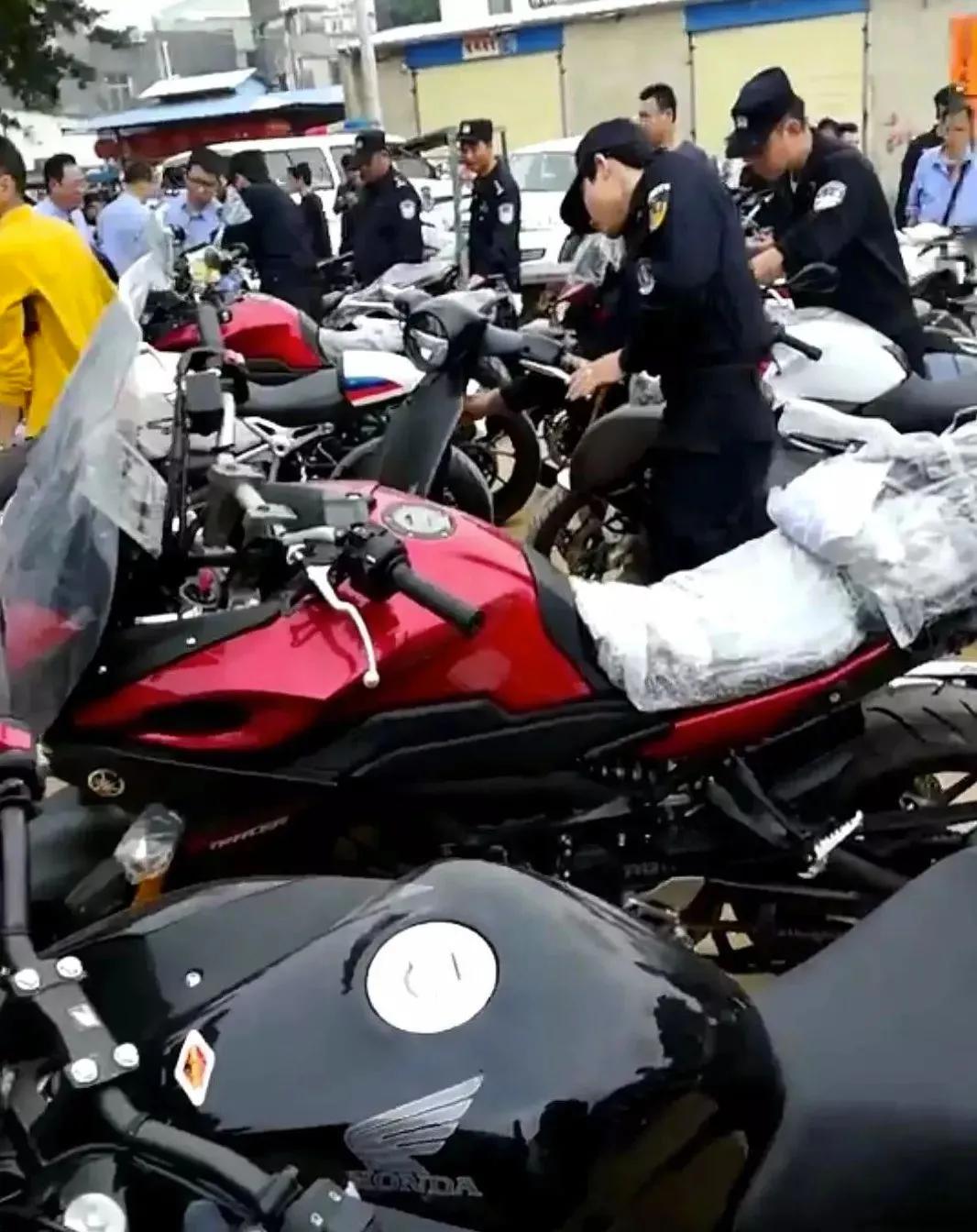 捡到一颗螺丝,捡到一个螺丝