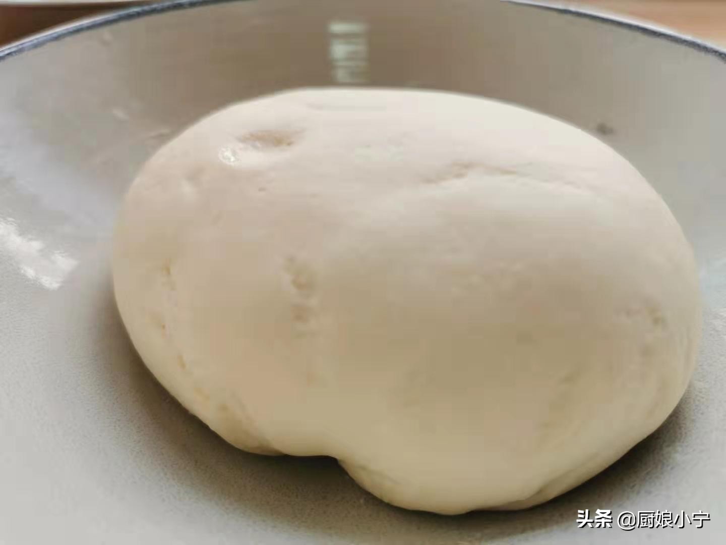 冬季发面馒头不硬的方法,发面馒头蒸熟不塌陷的秘诀