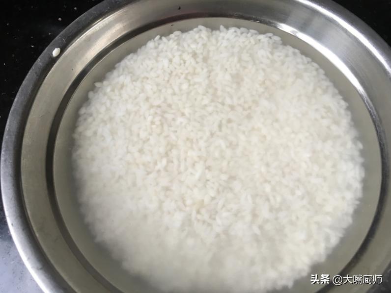 用电饭锅蒸米饭怎么不粘锅底,用电饭锅蒸米饭水少怎么办