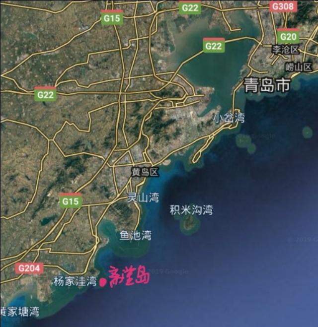 这座海中小岛与秦始皇有关，去的人很少，原生态未开发