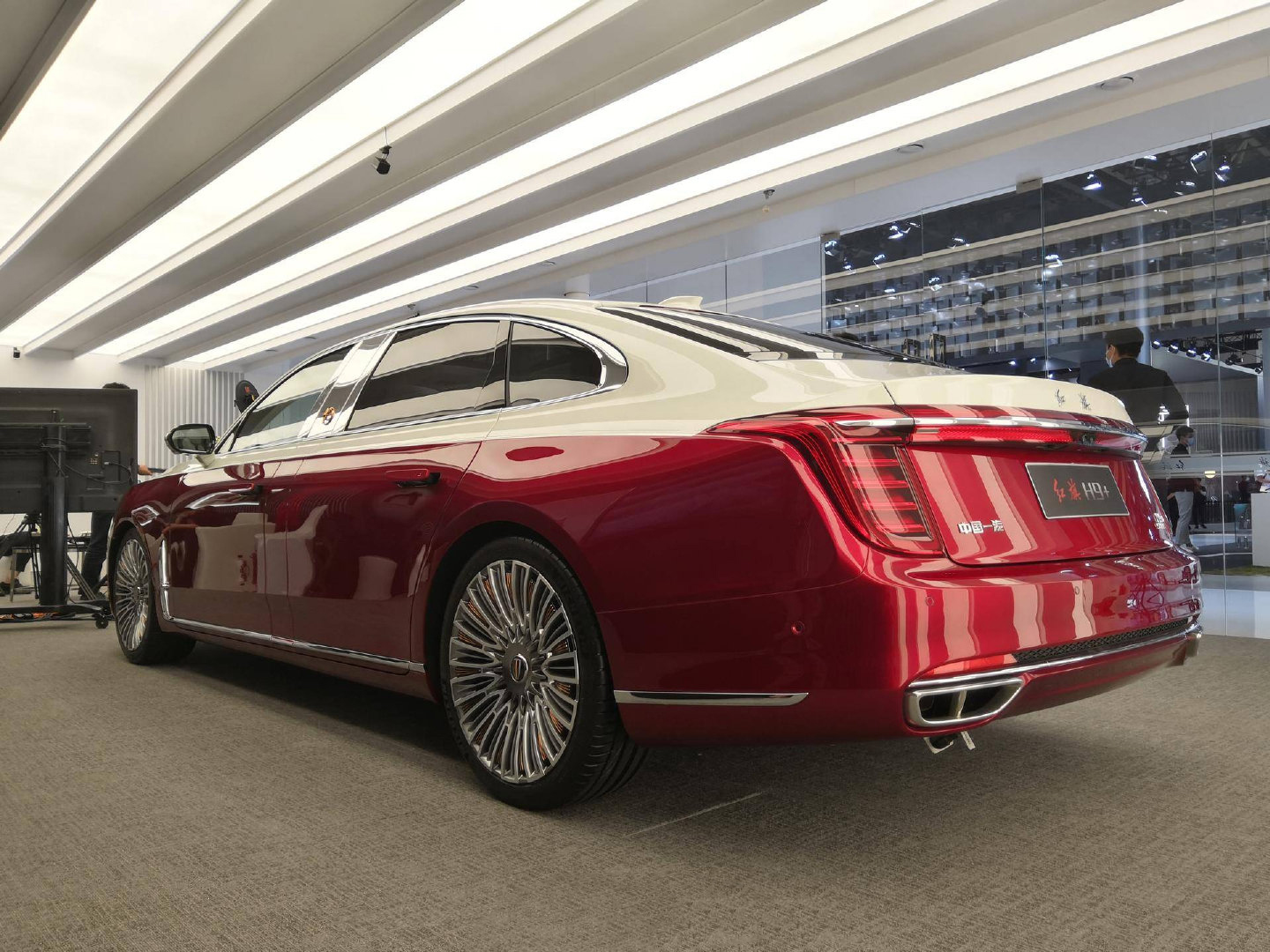 国产红旗h9最好的车型,国产新红旗h9轿车有哪些